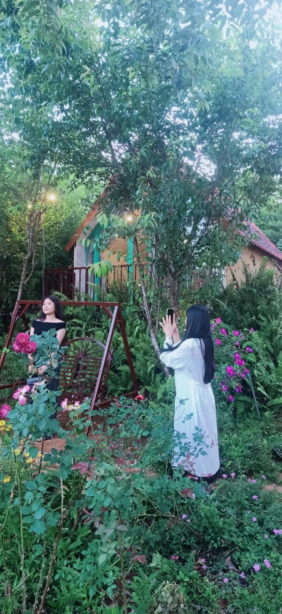 Paradiso Homestay Mangden Kon Von Kla Exterior foto